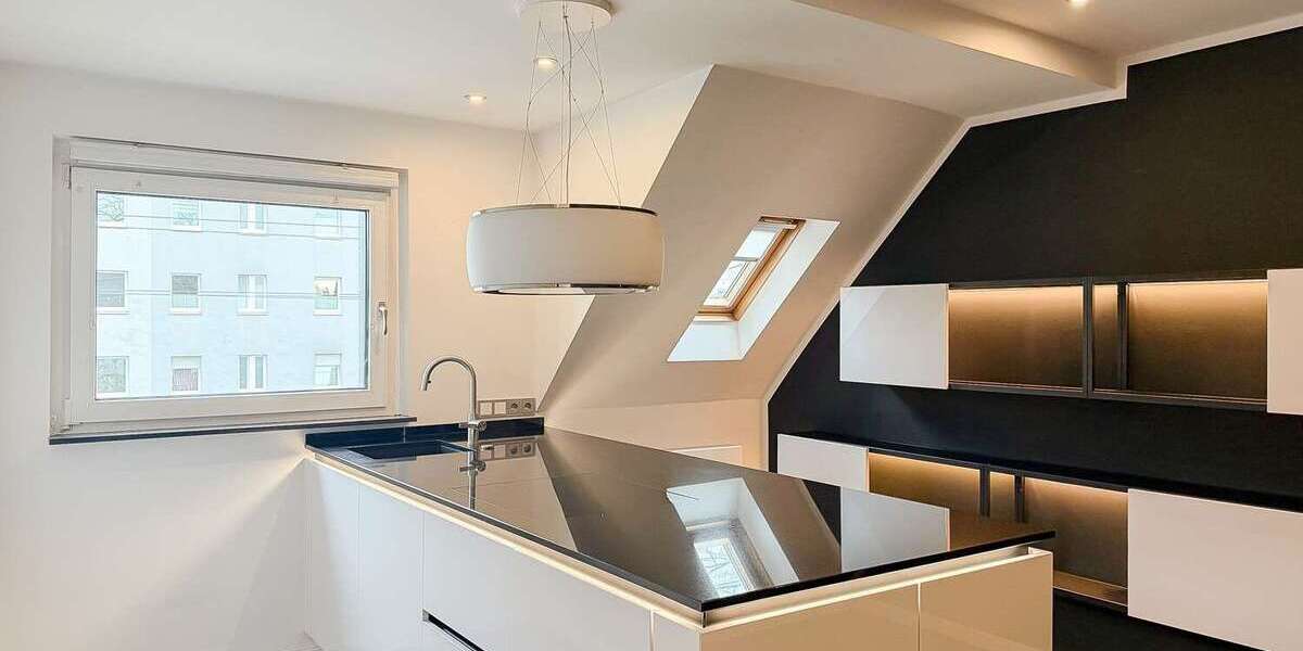 Etagenwohnung Düsseldorf / Unterrath Unterrath - 2 Zimmer, 95 m&sup2;, 1.450&euro; | Angebot:25820849