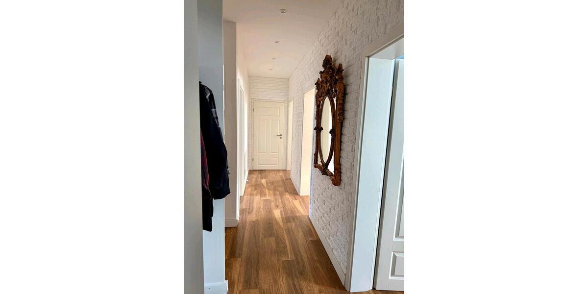 Dachgeschoßwohnung Wuppertal Sedansberg - 4 Zimmer, 100 m&sup2;, 850&euro; | Angebot:25370624