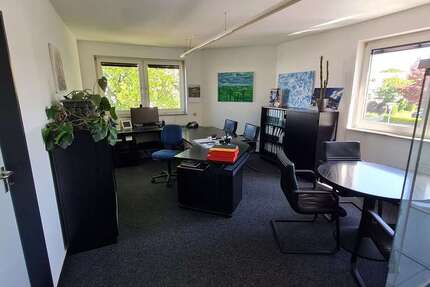 Büro in Mönchengladbach 203,49 € 21.42 m²