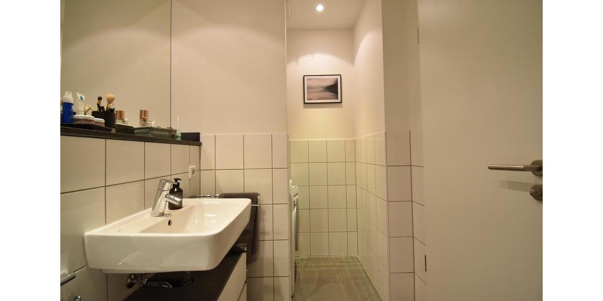 Etagenwohnung Düsseldorf Stadtbezirk 2 - 2 Zimmer, 48 m&sup2;, 995&euro; | Angebot:25380354