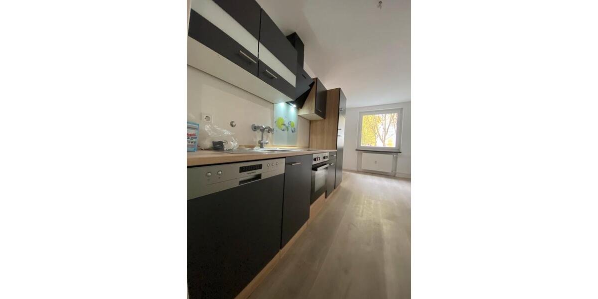 Etagenwohnung Düsseldorf Lörick - 2 Zimmer, 70 m&sup2;, 1.800&euro; | Angebot:25439065