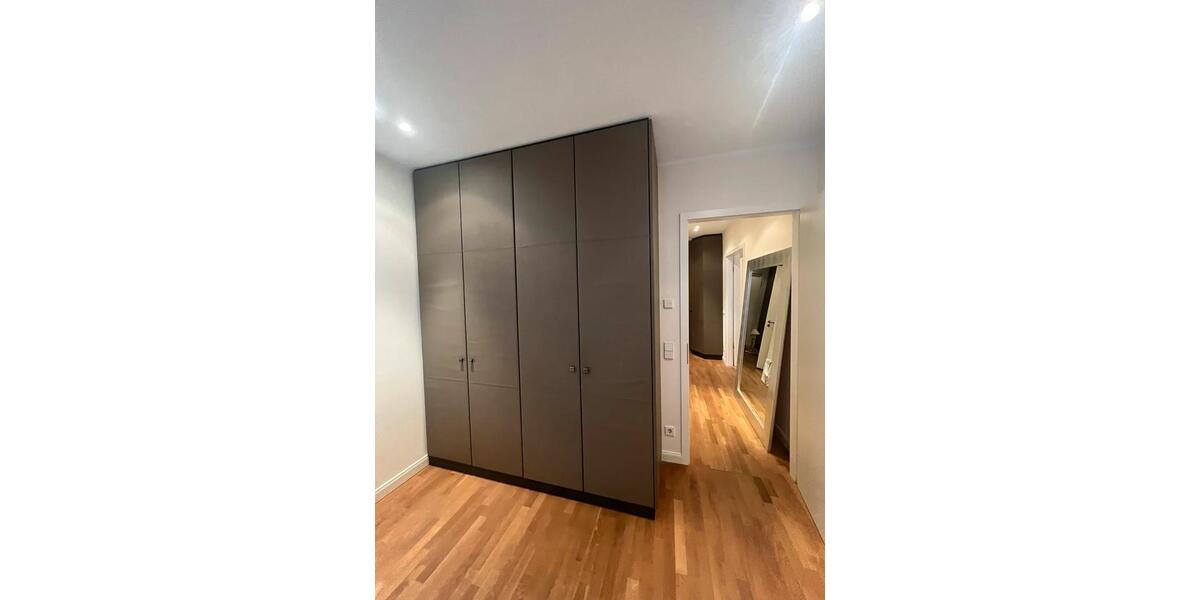 Etagenwohnung Düsseldorf Heerdt - 2 Zimmer, 65 m&sup2;, 650.000&euro; | Angebot:27096074