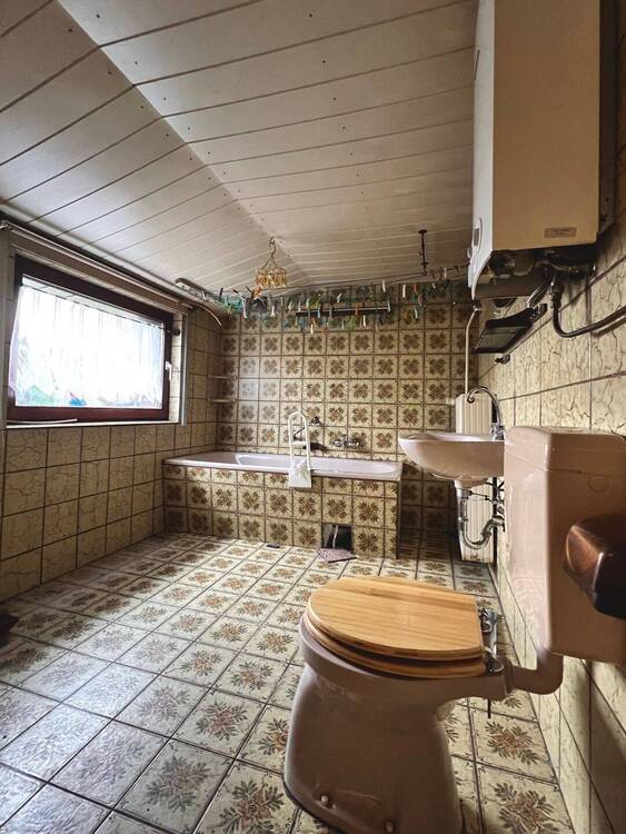 Eigenheim - Rohdiamant bereit zum Schliff. Einfamilienhaus in 45472 Mülheim-Heißen