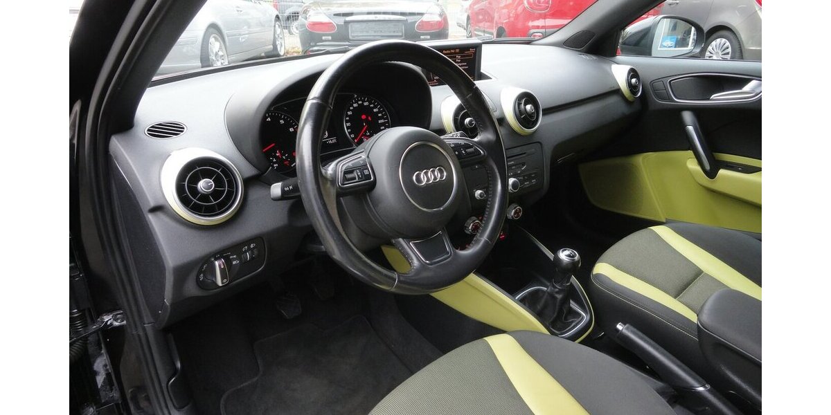 Audi A1 ambition 1,2 TFSI Klimaautom.SHZ PDC Alu17 105.000 km 7.390 &euro; Neuss 41462