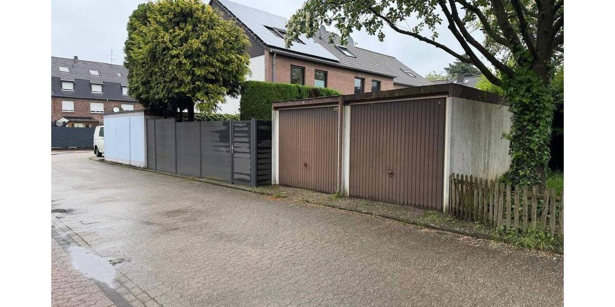 Reihenmittelhaus Krefeld Kempener Feld/Baakeshof - 6 Zimmer, 135 m&sup2;, 360.000&euro; | Angebot:26779006