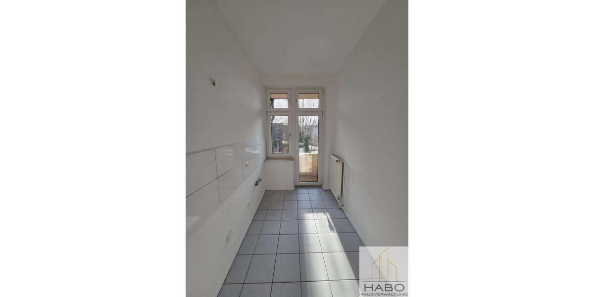**renovierte 2,5 Zimmer mit Balkon** 2.5 zimmer