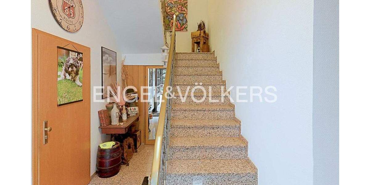 Doppeltes Potenzial in Hilden - Wohnen & Arbeiten vereint 8 zimmer