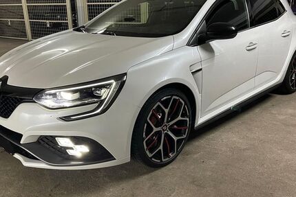 Renault Megane 101.800 km 24.000 &euro; Duisburg 47249