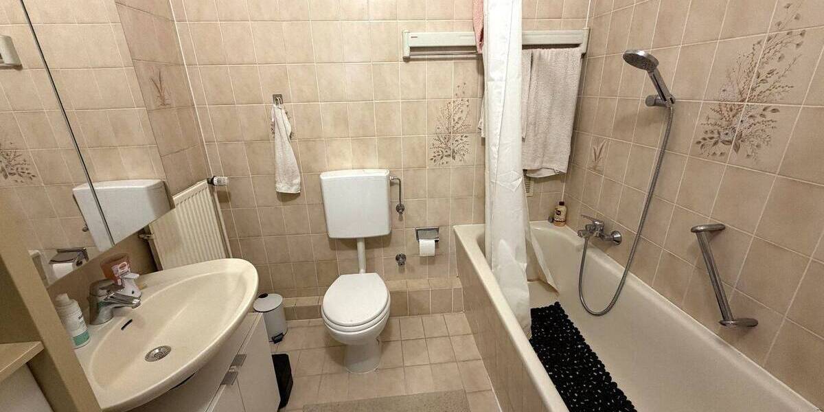 Etagenwohnung Düsseldorf Rath - 2 Zimmer, 59 m&sup2;, 650&euro; | Angebot:26686740