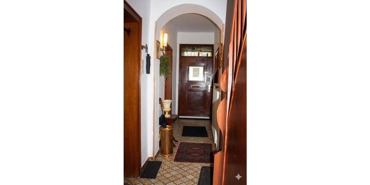Reihenhaus Bedburg - 10 Zimmer, 176 m&sup2;, 417.000&euro; | Angebot:26921792