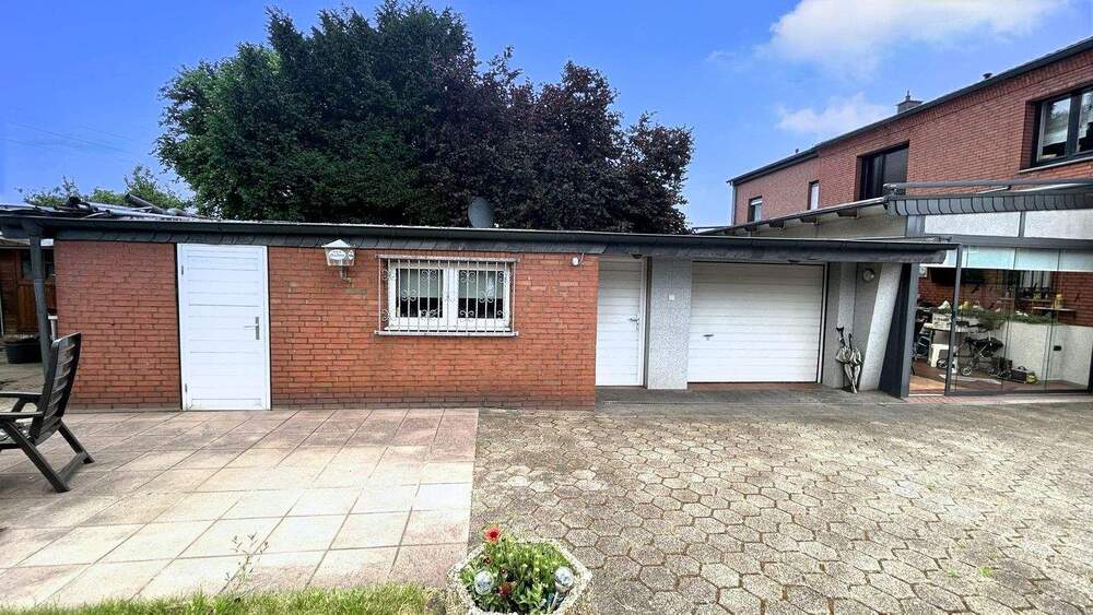 Tolle Doppelhaushälfte für Gartenliebhaber 4 zimmer