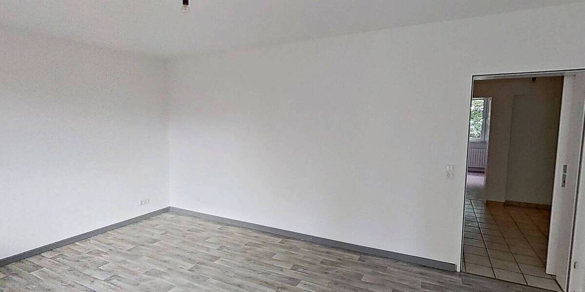 Etagenwohnung Duisburg Neumühl - 3 Zimmer, 81 m&sup2;, 599&euro; | Angebot:26920203