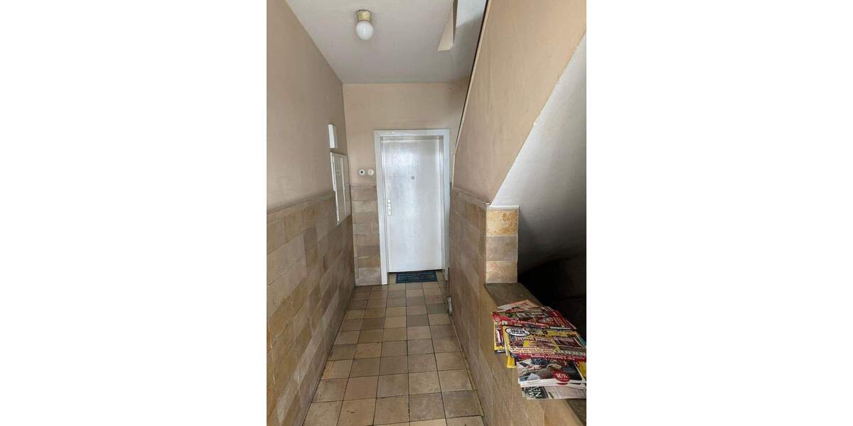 Mehrfamilienhaus mit Gewerbeeinheit im Hof am Innenhafen 1 zimmer