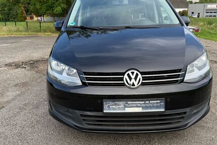 VW Sharan 178.000 km 8.450 &euro; Neukirchen-Vluyn (bei Duisburg) 47506