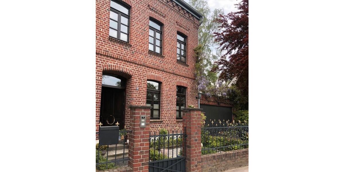 Einfamilienhaus Mönchengladbach West - 7 Zimmer, 290 m&sup2;, 3.600&euro; | Angebot:26126569