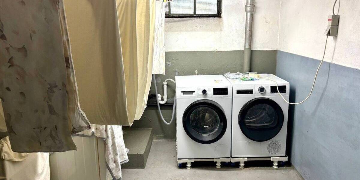 Attraktives Mehrfamilienhaus in Krefeld-Forstwald 1 zimmer