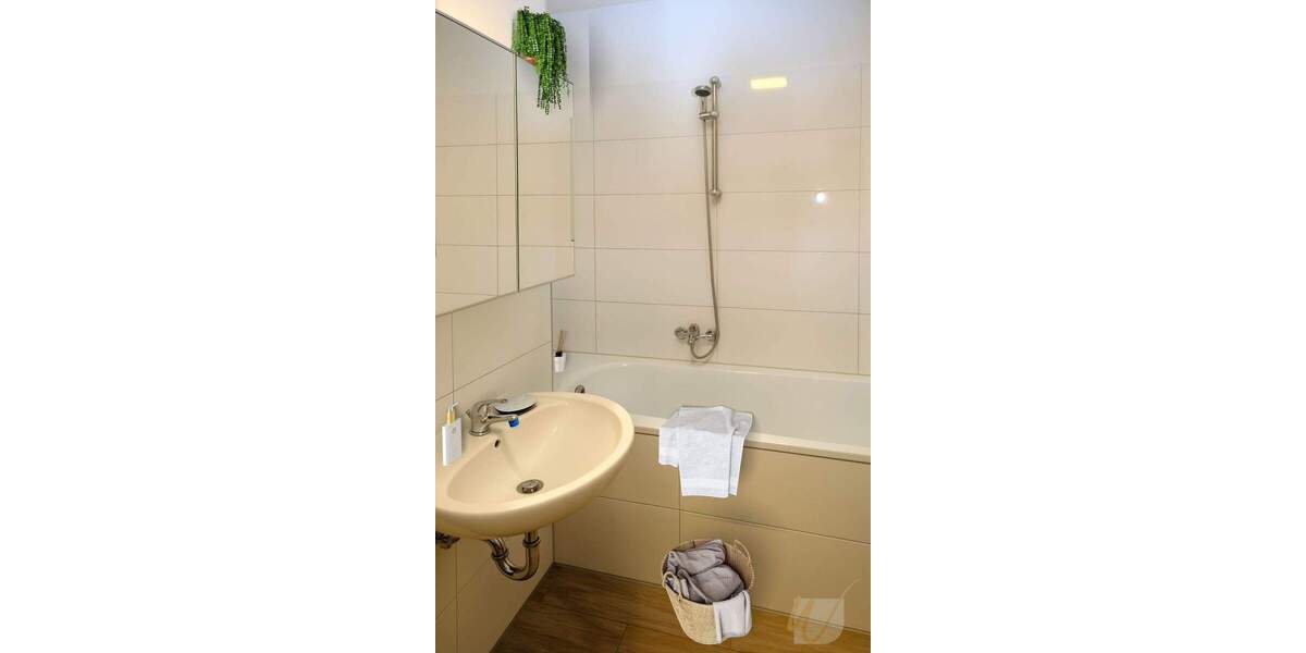 Etagenwohnung Neuss Hammfeld - 2 Zimmer, 60 m&sup2;, 199.000&euro; | Angebot:25682144