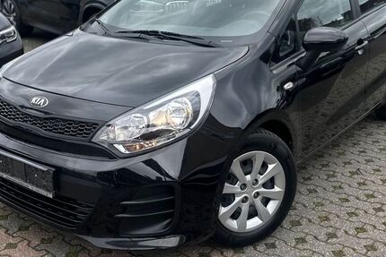 Kia Rio 79.000 km 7.948 &euro; Mönchengladbach 41063
