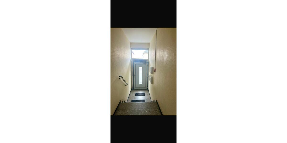 Etagenwohnung Düsseldorf Heerdt - 2 Zimmer, 61 m&sup2;, 1.000&euro; | Angebot:26426834