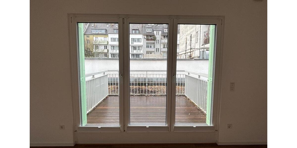 Etagenwohnung Düsseldorf Stadtbezirk 3 - 3 Zimmer, 103 m&sup2;, 1.925&euro; | Angebot:24116704