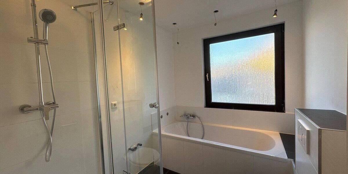 Etagenwohnung Mülheim Dümpten - 2 Zimmer, 65 m&sup2;, 169.000&euro; | Angebot:26838202