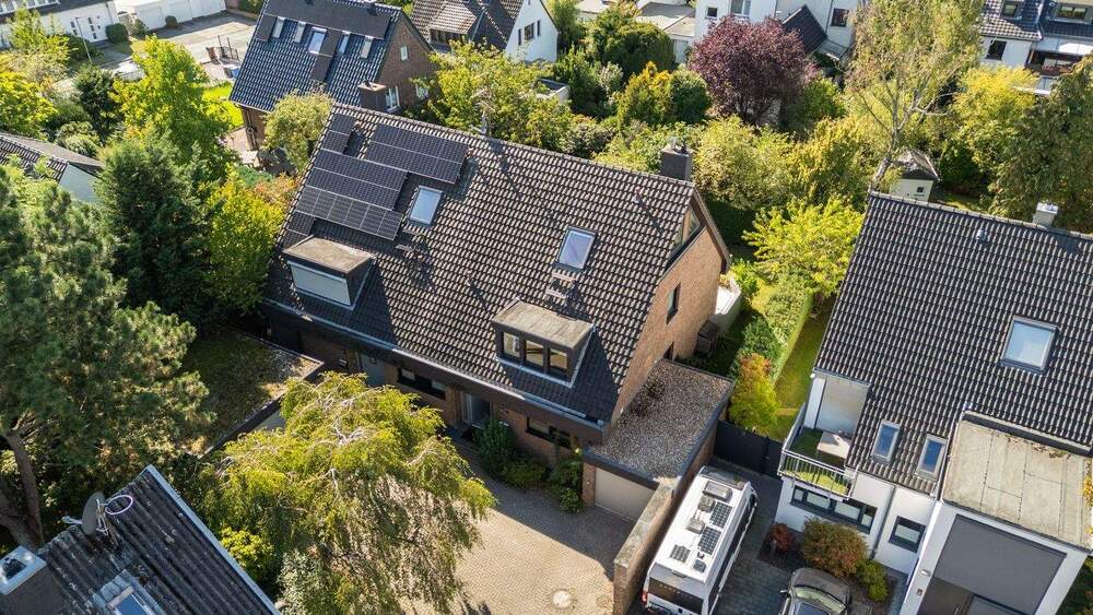 Doppelhaushälfte im Dreikönigsviertel - Stil, Ruhe & Raum für höchste Familienansprüche 5 zimmer