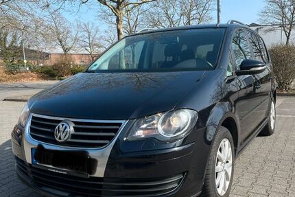 VW Touran 156.200 km 6.250 &euro; Viersen 41749