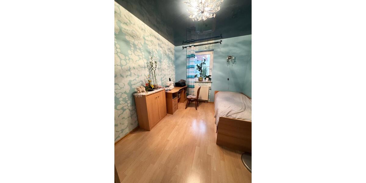 Gepflegtes Familienhaus mit Garten und PV-Anlage in Neuss 6 zimmer