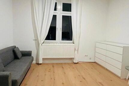 Wohnung Düsseldorf Oberbilk - 2 Zimmer, 45 m&sup2;, 690&euro; | Angebot:26415706
