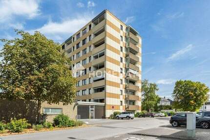 Gut geschnittene Etagenwohnung mit Aufzug, Stellplatz und Süd-West Loggia 3 zimmer