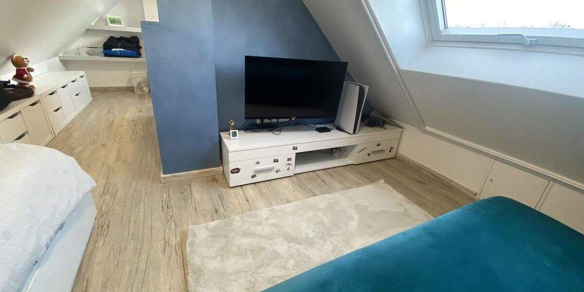 Doppelhaushälfte Duisburg Huckingen - 7 Zimmer, 120 m&sup2;, 599.000&euro; | Angebot:25087157