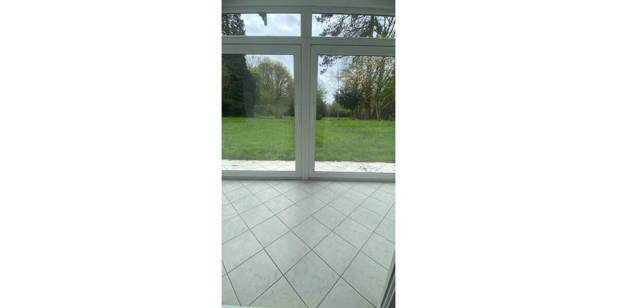 Etagenwohnung Düsseldorf Lohausen - 2 Zimmer, 77 m&sup2;, 1.400&euro; | Angebot:26933027