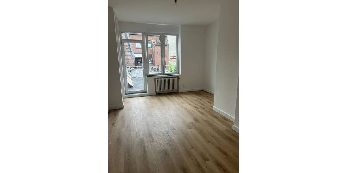 Etagenwohnung Mönchengladbach Stadtmitte - 3 Zimmer, 90 m&sup2;, 900&euro; | Angebot:26874935