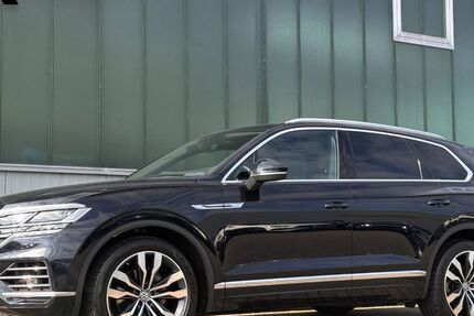 VW Touareg 232.676 km 27.965 &euro; Viersen 41748