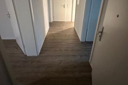 Wohnung , 3,5 RaumWohnung, Erdgeschoss, Balkon