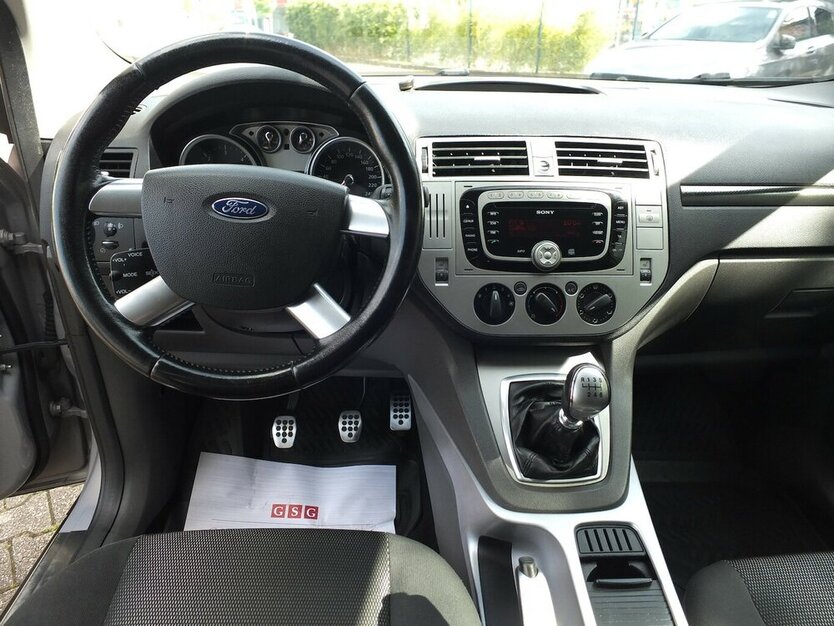 Ford Kuga CHAMPIONS EDITION 4x4 AHK SPORT 188.211 km 6.408 € Köln 50858