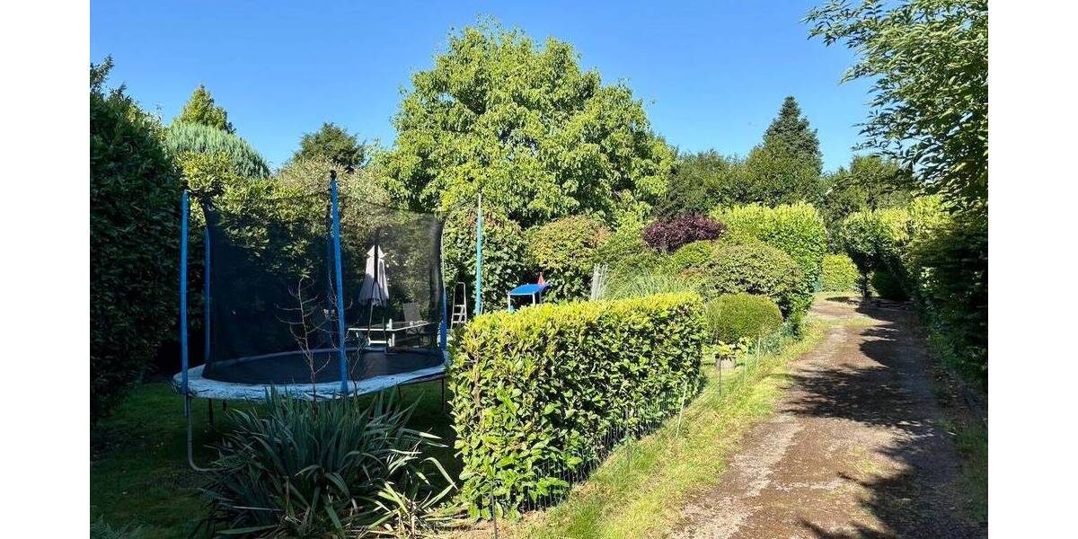 Attraktives Mehrfamilienhaus in Krefeld-Forstwald 1 zimmer