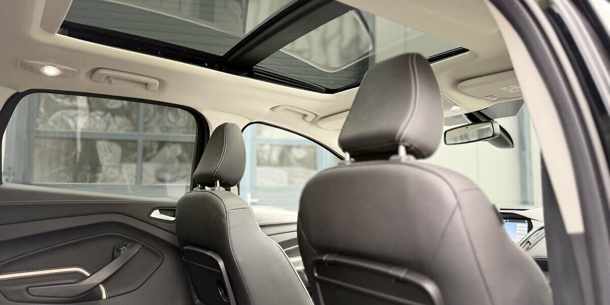 Ford Kuga Vignale / Panorama / Kamera / Keyless GO 34.000 km 20.890 &euro; Mönchengladbach 41066