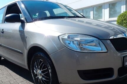 Skoda Fabia 159.341 km 2.200 &euro; Oberhausen 46047