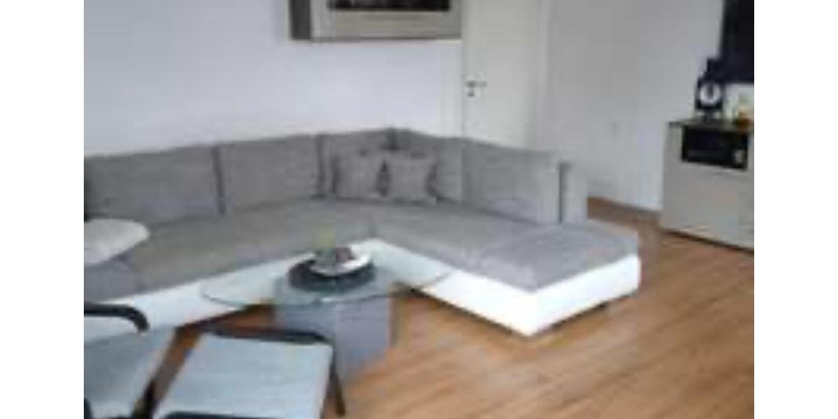 NE-Holzheim: 2-Zimmer-Wohnung, Wohnküche mit EBK und Balkon 2 zimmer