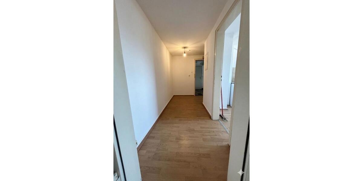 Etagenwohnung Duisburg Duisburg-Mitte - 1 Zimmer, 45 m&sup2;, 315&euro; | Angebot:25720001