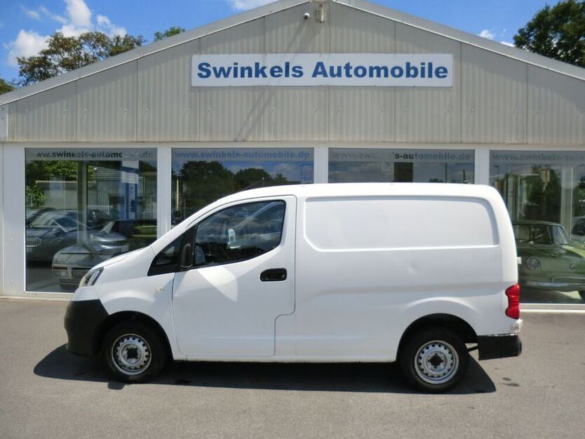NV200