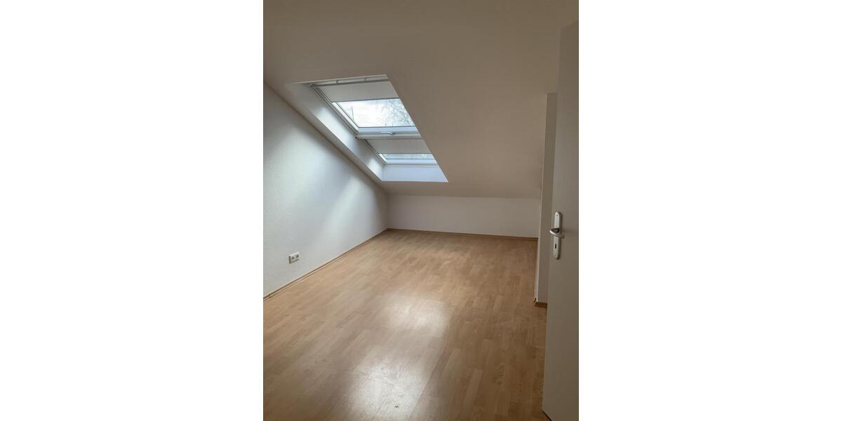 Etagenwohnung Langenfeld (Rheinland) - 3 Zimmer, 96 m&sup2;, 1.089&euro; | Angebot:25648643