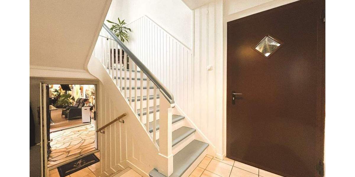 Mehrfamilienhaus, Wohnhaus Duisburg Hochemmerich - 9 Zimmer, 170 m&sup2;, 320.000&euro; | Angebot:25779365