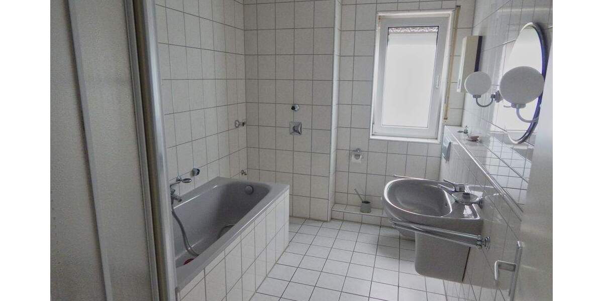 Etagenwohnung Langenfeld Immigrath - 3 Zimmer, 81 m&sup2;, 285.000&euro; | Angebot:25780334