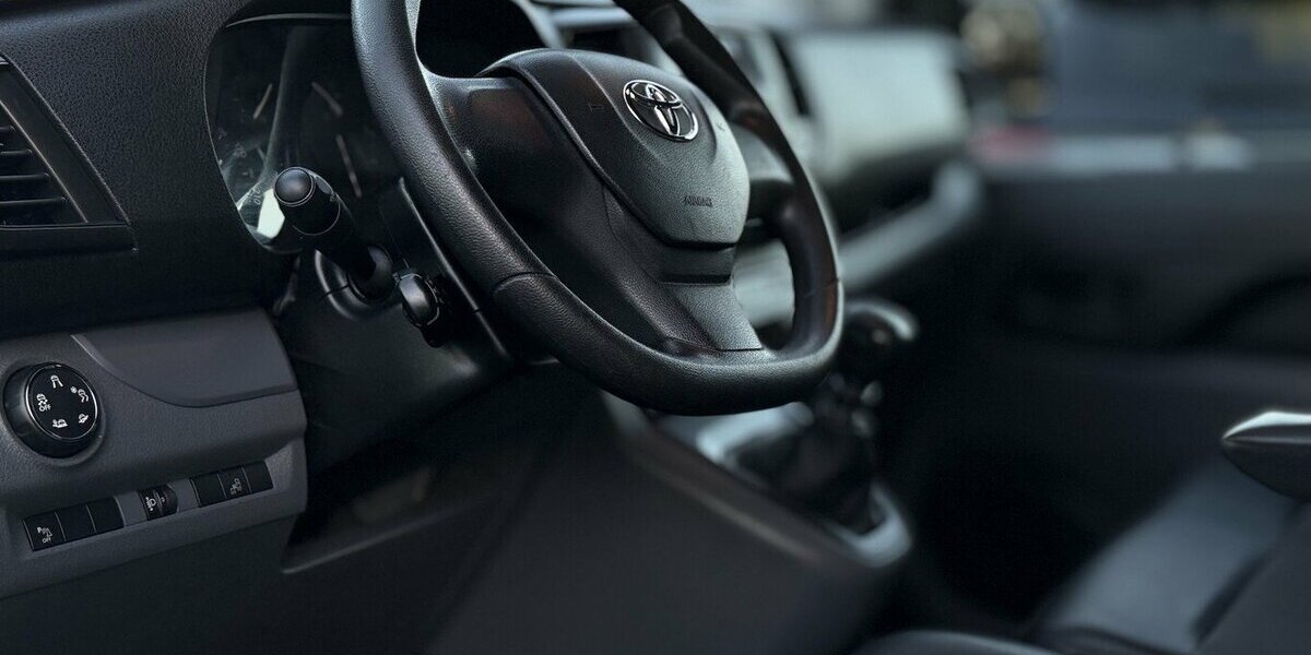 Toyota Proace Lang / Euro 6 / Klima / 3 Sitze / AHK 108.000 km 15.490 &euro; Mönchengladbach 41066