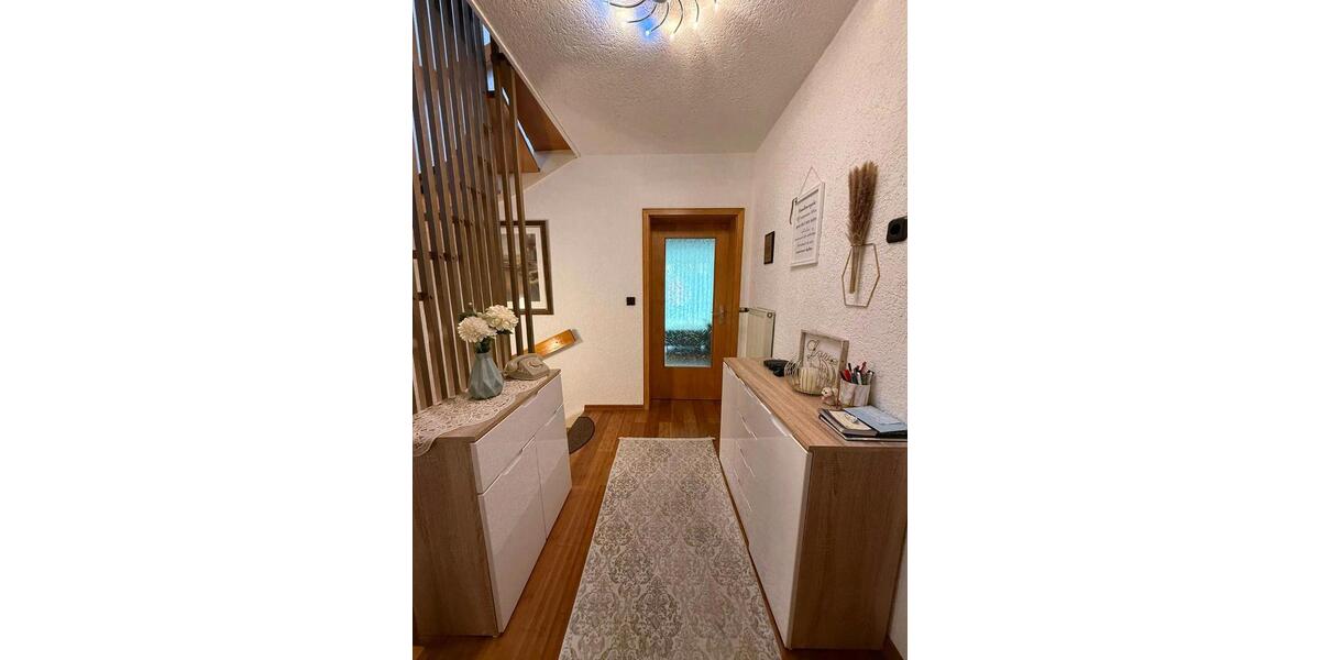 Schöne Doppelhaushälfte mit Garten in Zentraler RemscheiderLage 5 zimmer