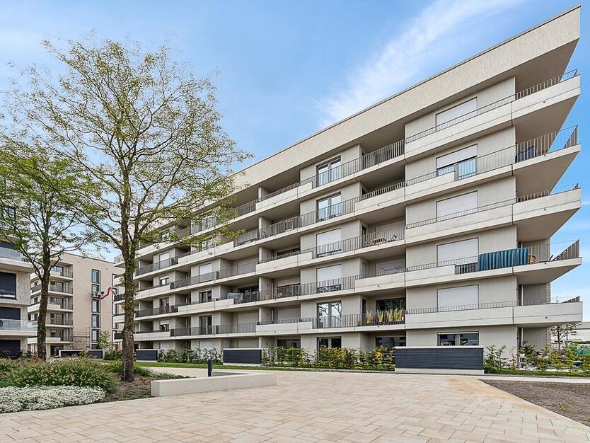 Großzügige 3-Zimmer-Wohnung mit zwei Bädern und sonnigem Balkon (mietpreisgedämpftes wohnen) zimmer