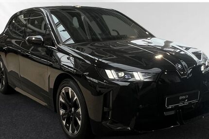 BMW iX 4.000 km 77.890 &euro; Moers 47441