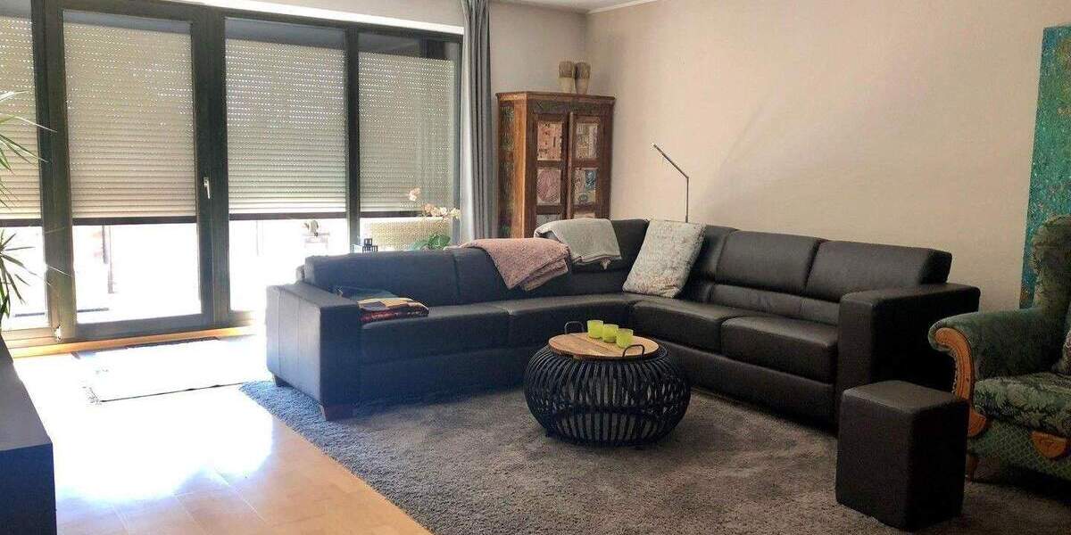 Etagenwohnung Krefeld Cracau - 3 Zimmer, 101 m&sup2;, 1.150&euro; | Angebot:25659232